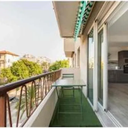 Etoile Cosy 2 P, Confort, 10 Min Croisette アパート