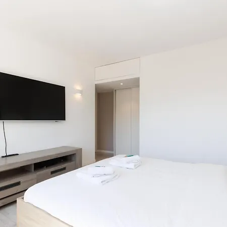 Etoile Cosy 2 P, Confort, 10 Min Croisette 公寓 戛纳